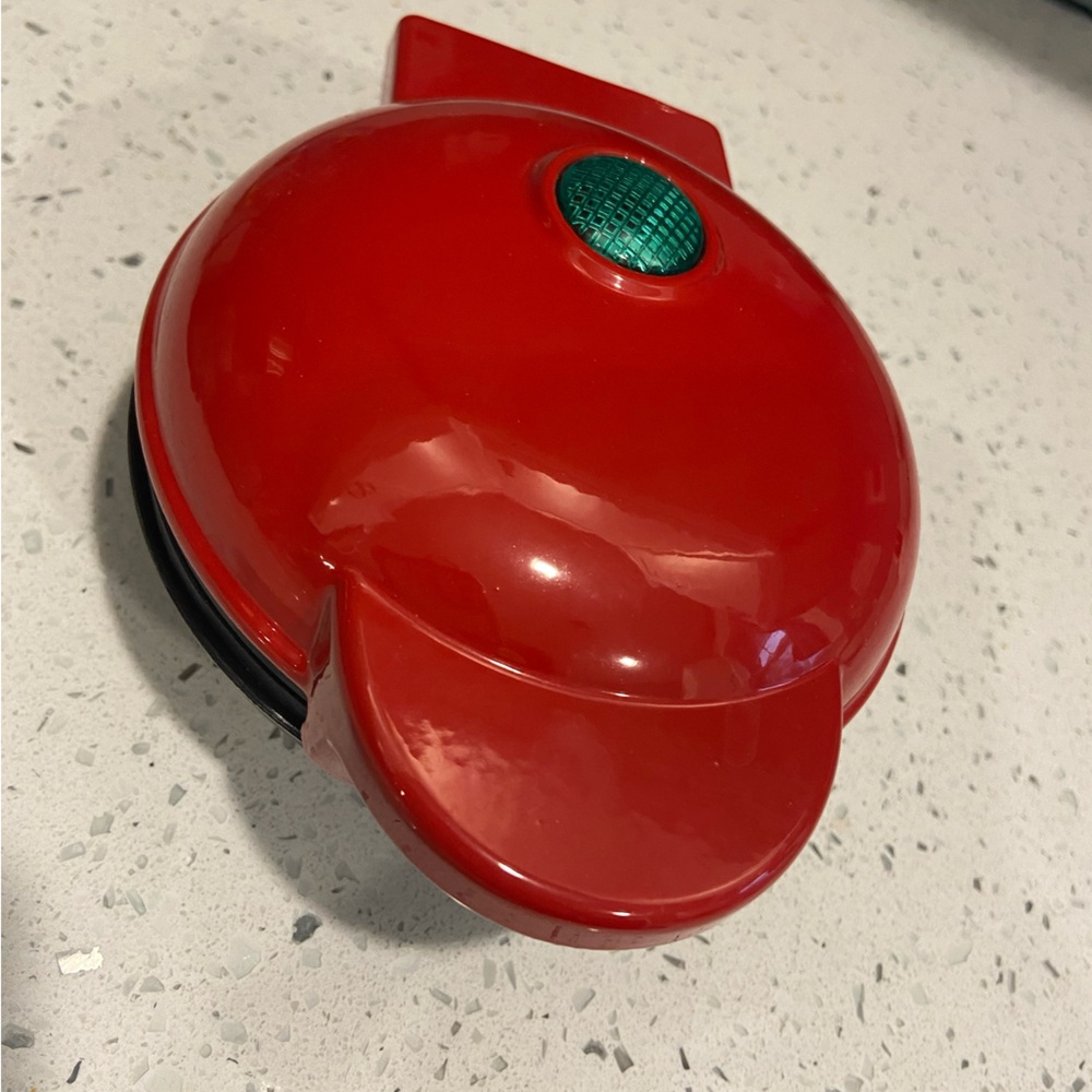 Red Compact Waffle Maker